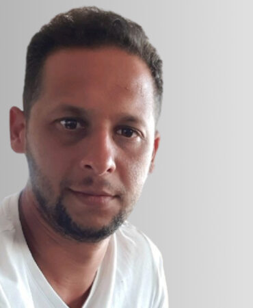 Abraham Bravo Morales es AI Enginner y Autor del libro Inteligencia Artificial: Las nuevas fronteras del Arte.