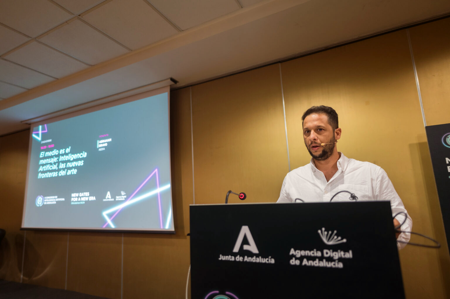Abraham Bravo Morales durante una ponencia para la Junta de Andalucía